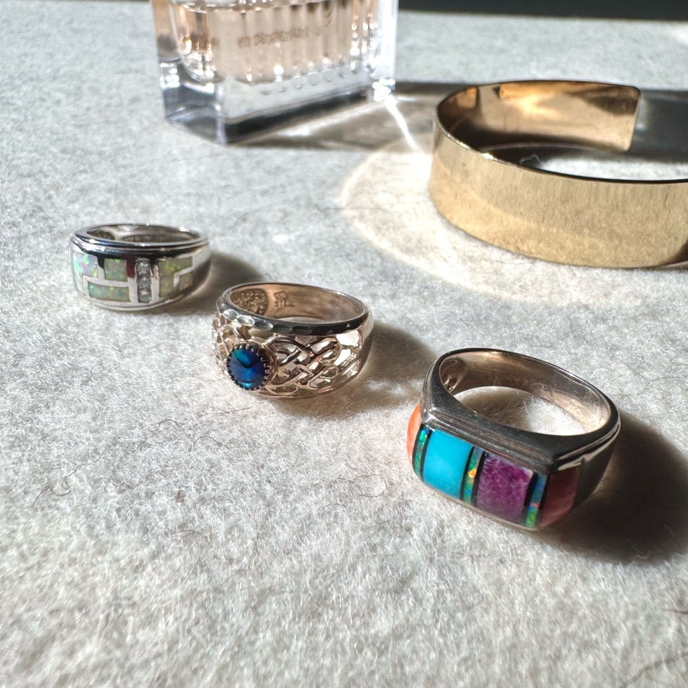 Marbled colorblock opalescent sterling silver ring